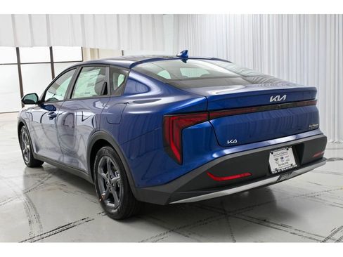 New 2025 Kia K4 image 5