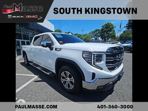 Used 2022 GMC Sierra 1500 SLT w/ SLT Convenience Package AWD/4WD image 3