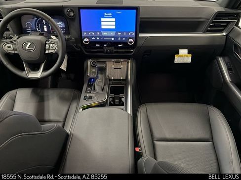 Used 2026 Lexus GX 550 w/ Cold Area Package AWD/4WD image 28