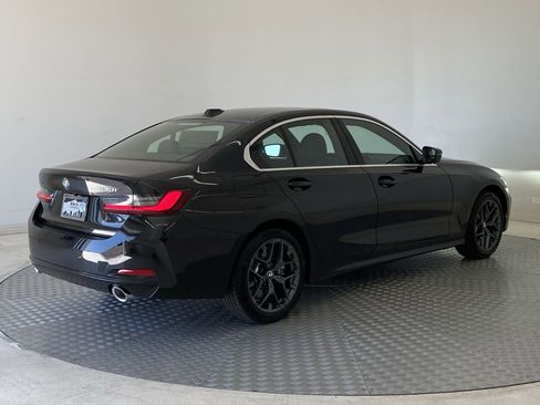 Used 2025 BMW 330i xDrive Sedan w/ Convenience Package AWD/4WD image 8