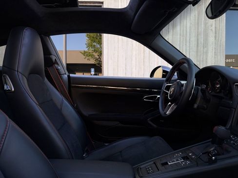 Used 2012 Porsche 911 Carrera image 30