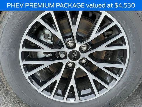 New 2024 Ford Escape SE w/ PHEV Premium Package image 7