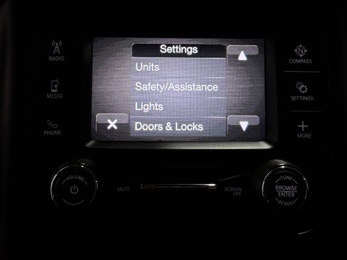 Used 2020 RAM 3500 Tradesman w/ Chrome Appearance Group image 38