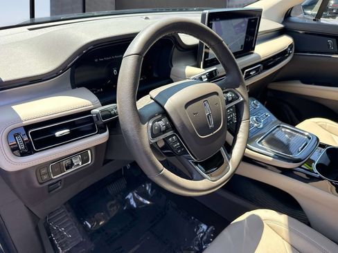 Certified 2023 Lincoln Nautilus FWD w/ Premium Package image 27