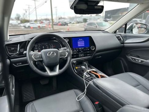 Used 2023 Lexus NX 250 FWD image 18