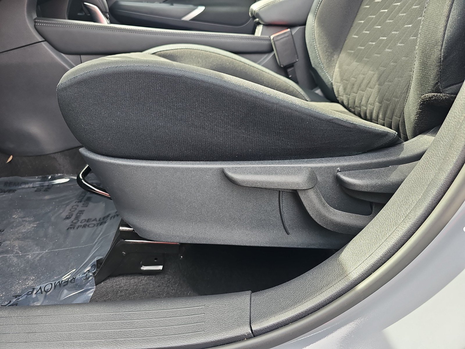 Used 2024 Nissan Kicks SV FWD image 25
