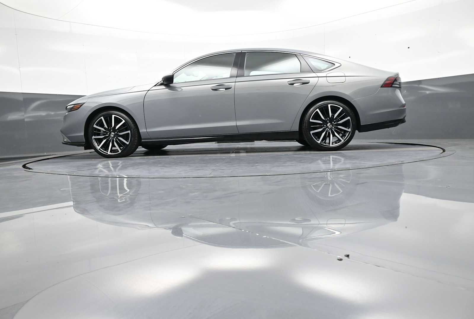 Used 2023 Honda Accord Touring image 42