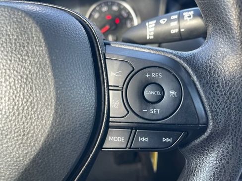 Used 2022 Toyota RAV4 LE FWD image 24