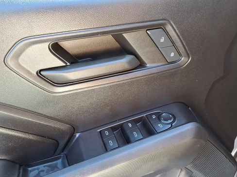 Used 2023 Chevrolet Colorado Trail Boss w/ Technology Package AWD/4WD image 17