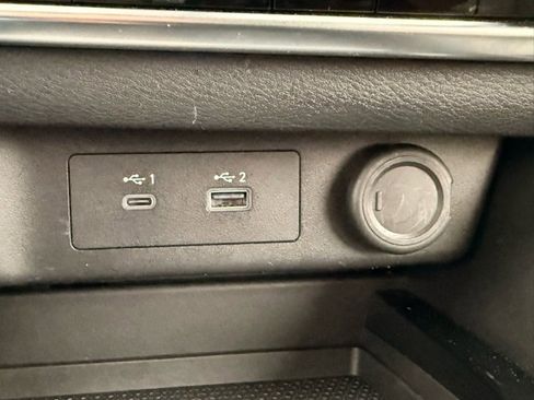 Certified 2023 Nissan Rogue SV image 35