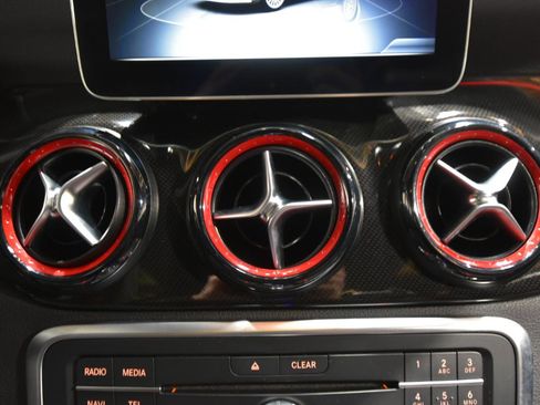 Used 2018 Mercedes-Benz GLA 45 AMG 4MATIC image 31