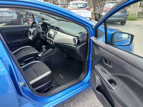 Used 2021 Nissan Versa SV FWD image 10