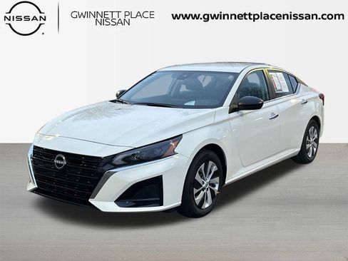 Certified 2025 Nissan Altima 2.5 S image 1