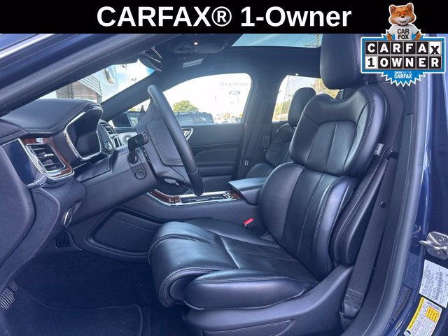 Used 2017 Lincoln Continental Reserve w/ Luxury Package AWD/4WD image 2