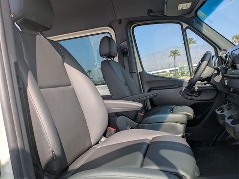 New 2025 Mercedes-Benz Sprinter 2500 image 7