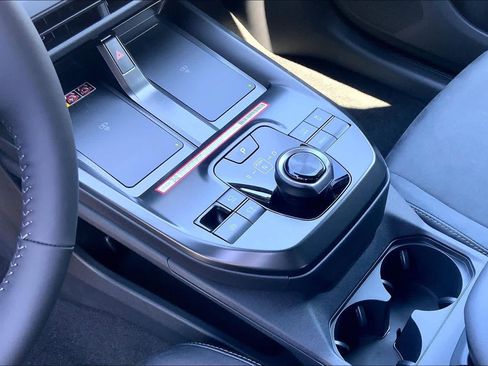 New 2026 Toyota C-HR AWD/4WD image 7