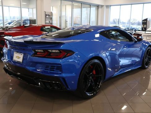 New 2026 Chevrolet Corvette E-Ray w/ ZER Performance Package AWD/4WD image 6