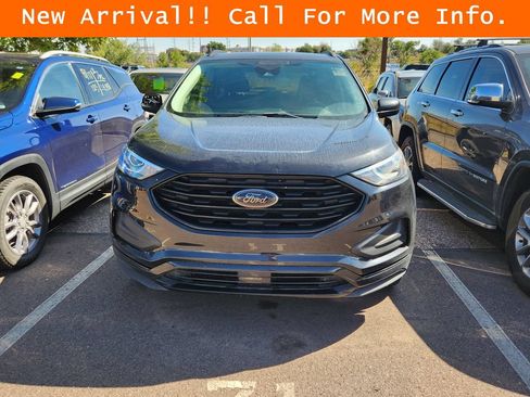 Used 2024 Ford Edge SE w/ Black Appearance Package AWD/4WD image 3