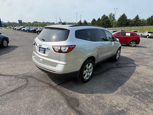 Used 2017 Chevrolet Traverse LT w/ Style and Technology Package AWD/4WD image 7