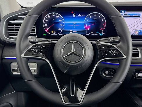 New 2026 Mercedes-Benz GLS 450 4MATIC image 18