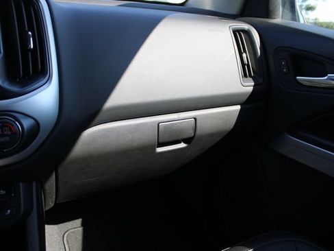 Used 2022 Chevrolet Colorado ZR2 w/ ZR2 Dusk Special Edition AWD/4WD image 19