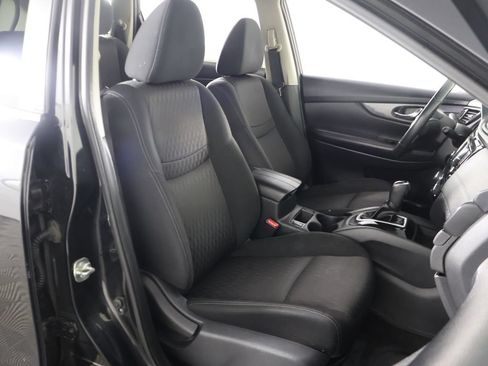 Used 2018 Nissan Rogue SV AWD/4WD image 28