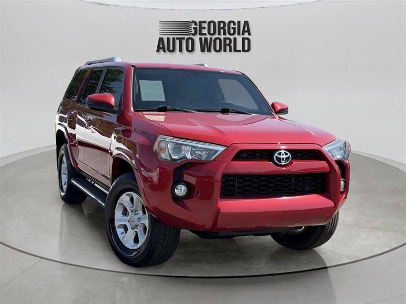 Used 2016 Toyota 4Runner SR5 AWD/4WD image 10