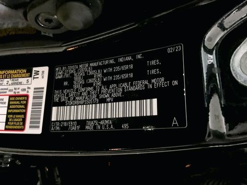 Used 2023 Toyota Highlander XLE AWD/4WD image 37