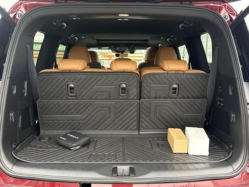 Certified 2026 Nissan Armada Platinum Reserve w/ Convenience Package AWD/4WD image 12
