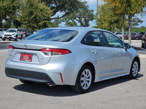 Certified 2025 Toyota Corolla LE FWD image 5
