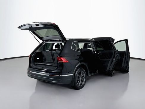 Used 2023 Volkswagen Tiguan SE FWD image 21