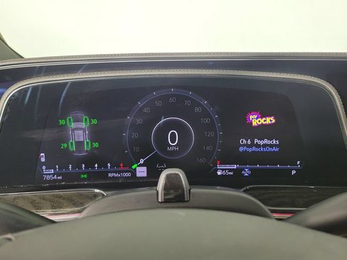 Certified 2024 Cadillac Escalade Premium Luxury AWD/4WD image 25