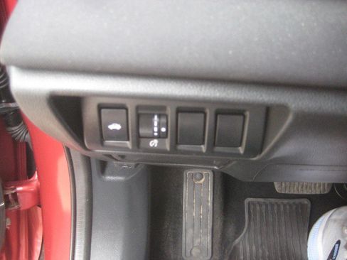 Used 2022 Subaru Legacy Premium AWD/4WD image 16