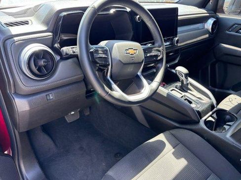 Used 2023 Chevrolet Colorado LT w/ LT Convenience Package II RWD image 7