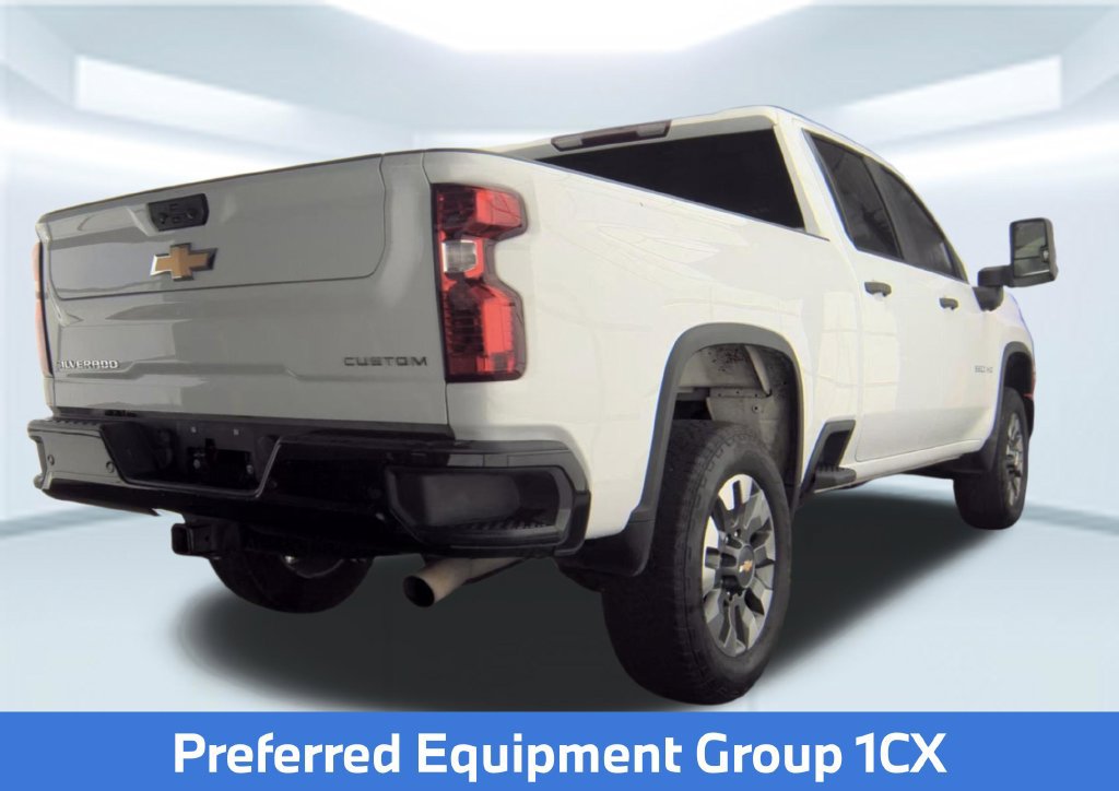 Used 2024 Chevrolet Silverado 2500 Custom w/ Custom Convenience Package AWD/4WD image 2