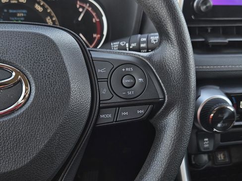 Used 2023 Toyota RAV4 XLE w/ Convenience Package image 16