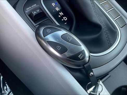 New 2026 Hyundai Kona SE image 24