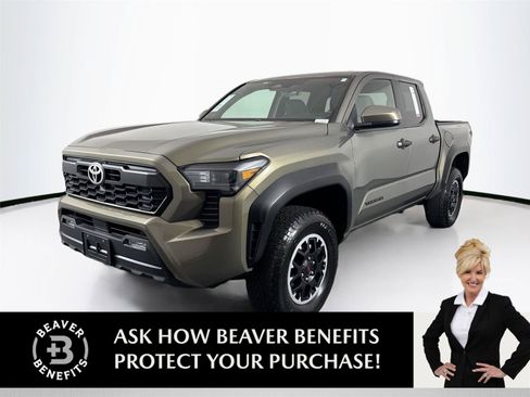 Certified 2024 Toyota Tacoma TRD Off-Road AWD/4WD image 1