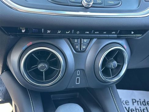 Certified 2024 Chevrolet Blazer LT w/ Convenience Package image 33