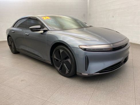 Used 2024 Lucid Air Pure RWD image 4