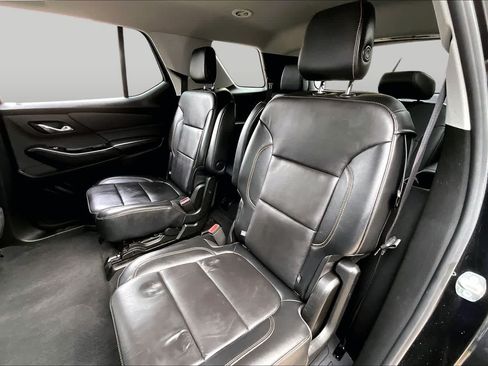 Used 2018 Chevrolet Traverse LT FWD image 20