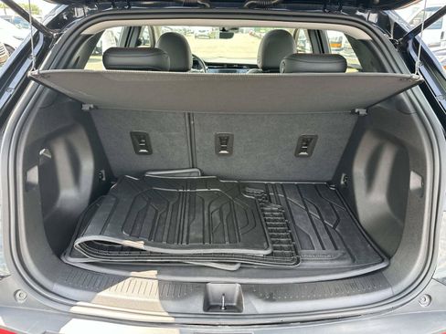 Certified 2023 Chevrolet Bolt EUV Premier w/ Sun & Sound Package FWD image 9