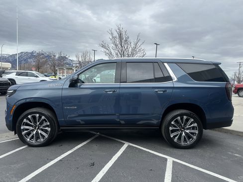 New 2026 Chevrolet Tahoe High Country image 2