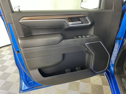 Used 2022 Chevrolet Silverado 1500 RST AWD/4WD image 14