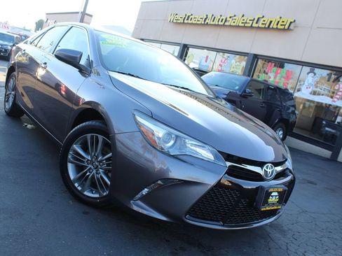 Used 2016 Toyota Camry SE image 28