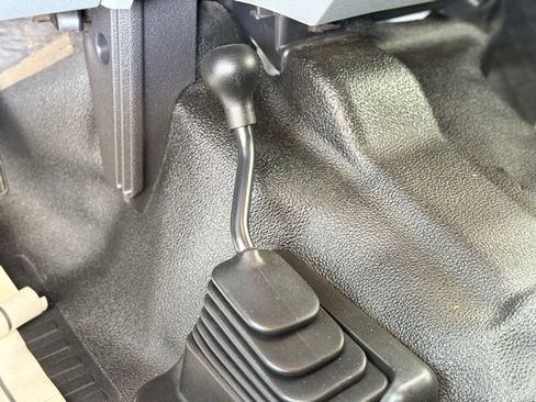 Used 2014 Ford F550 4x4 SuperCab Super Duty w/ Power Equipment Group image 35