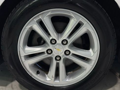 Used 2017 Chevrolet Cruze LT w/ RS Package image 31