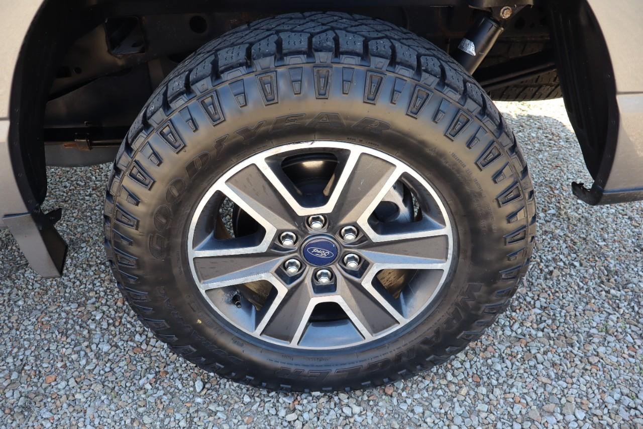Used 2021 Ford F150 Lariat w/ Equipment Group 502A High AWD/4WD image 22
