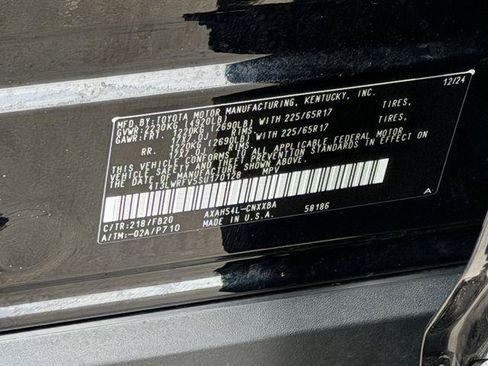 Certified 2025 Toyota RAV4 LE AWD/4WD image 25