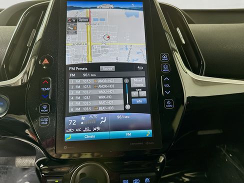 Used 2021 Toyota Prius Prime XLE image 24